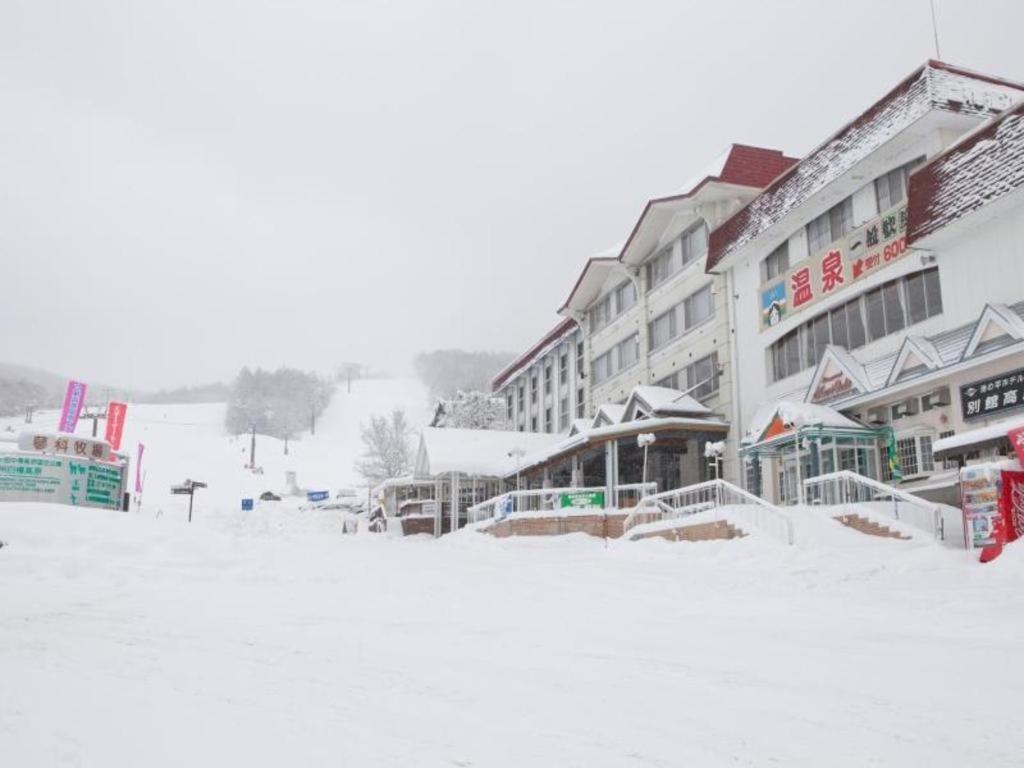 Ikenotaira Shirakaba Kogen Hotel Tateshina  Exterior photo